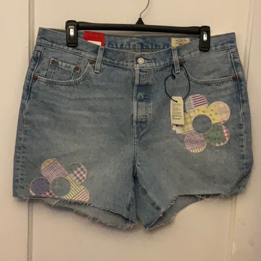 NWT levis anniversary edition fresh as a days shorts size 16W.